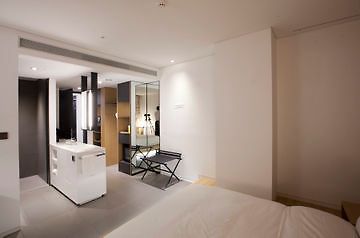 Lotte Hotel L7 Myeongdong Сеул Екстериор снимка